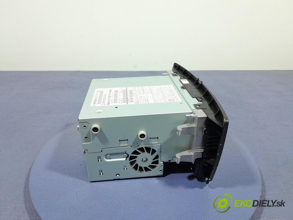 Mercedes GL 2014 Radio I Navigácia: A1669000012