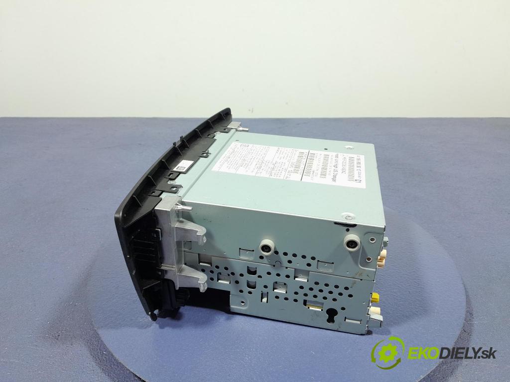 Mercedes GL 2014 Radio I Navigácia: A1669000012