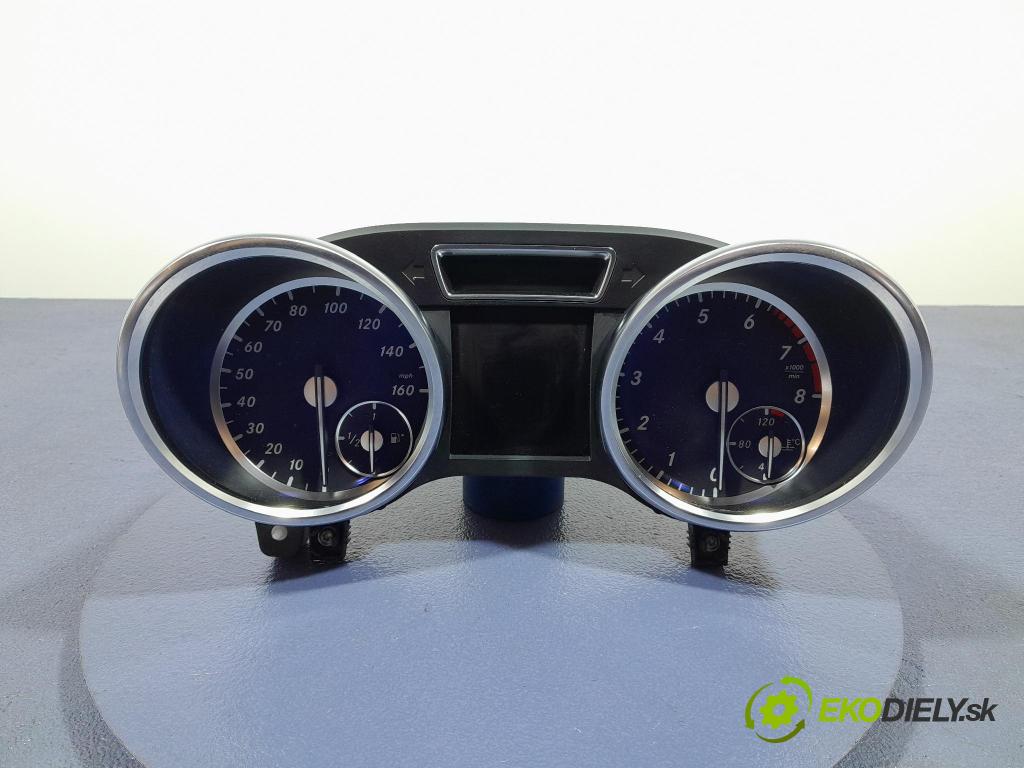 Mercedes GL 2014 prístrojovka/ budíky A1669006910