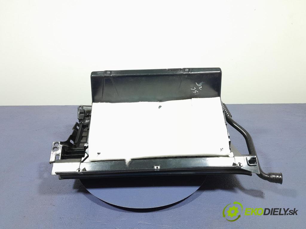 Mercedes GL 2014 kastlík A1666800191