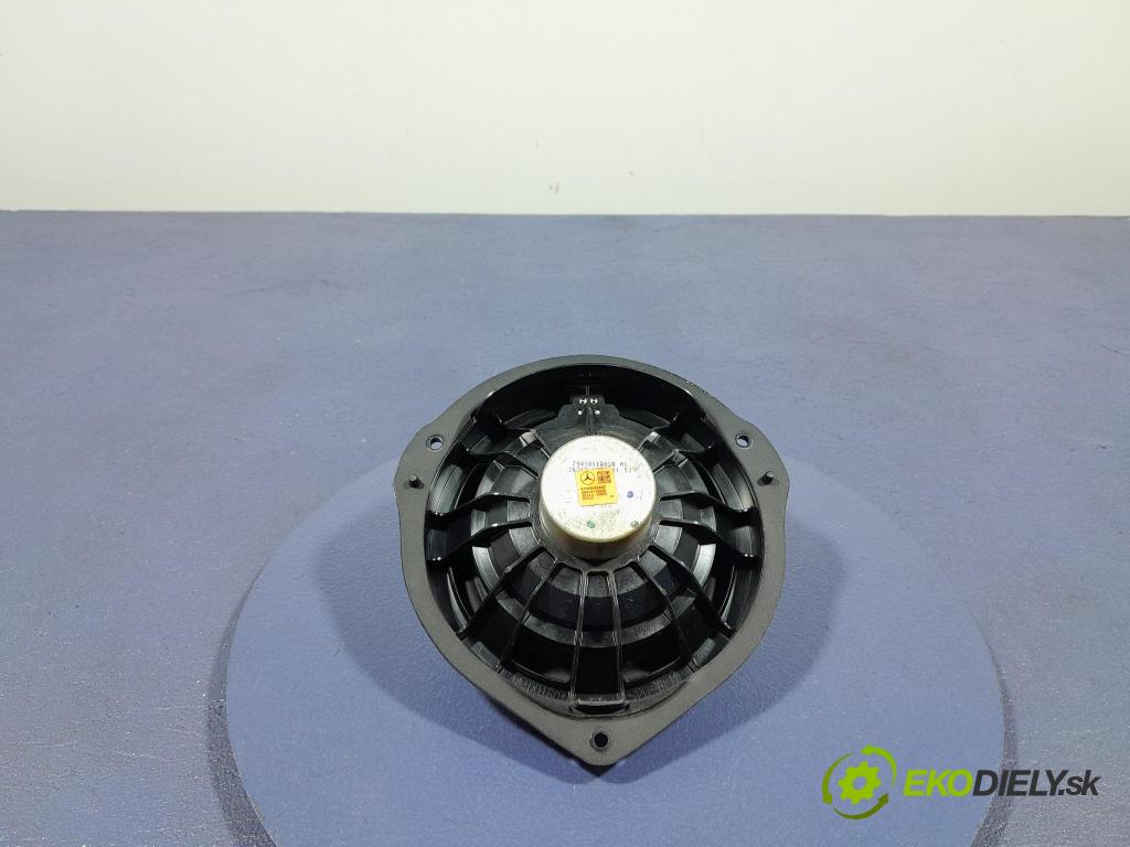 Mercedes GL 2014 Reproduktor / Subwoofer: A1668202002