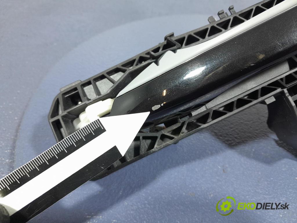 Mercedes GL 2014 rukoväť Predné ľavá A2047602334