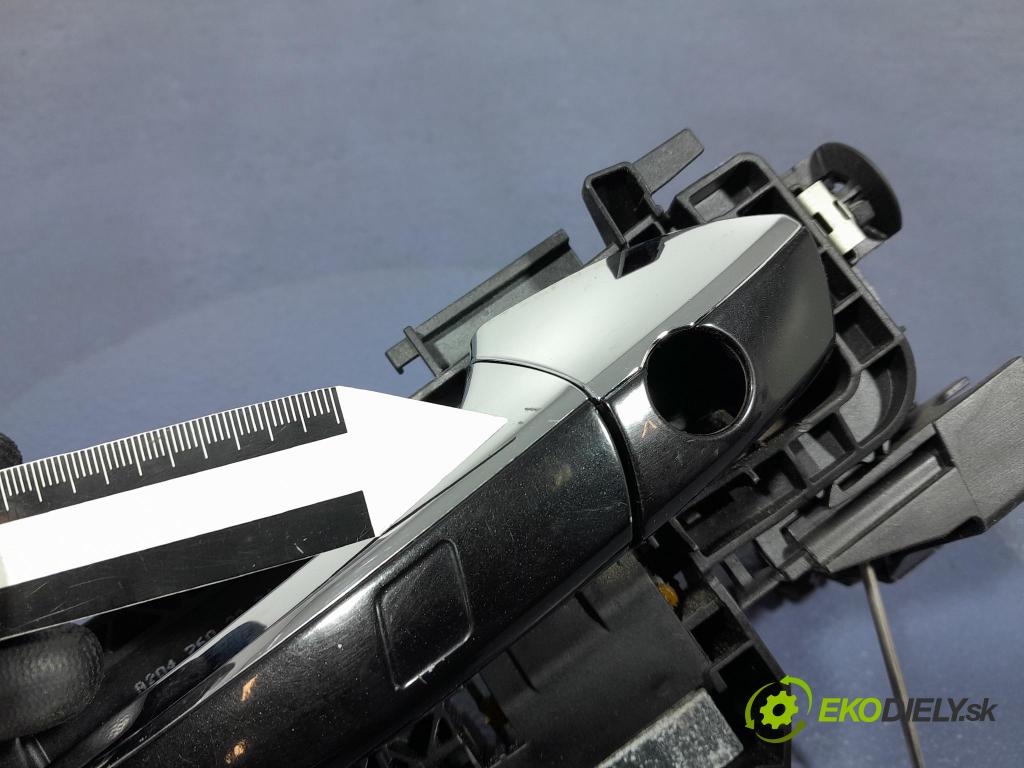 Mercedes GL 2014 rukoväť Predné ľavá A2047602334