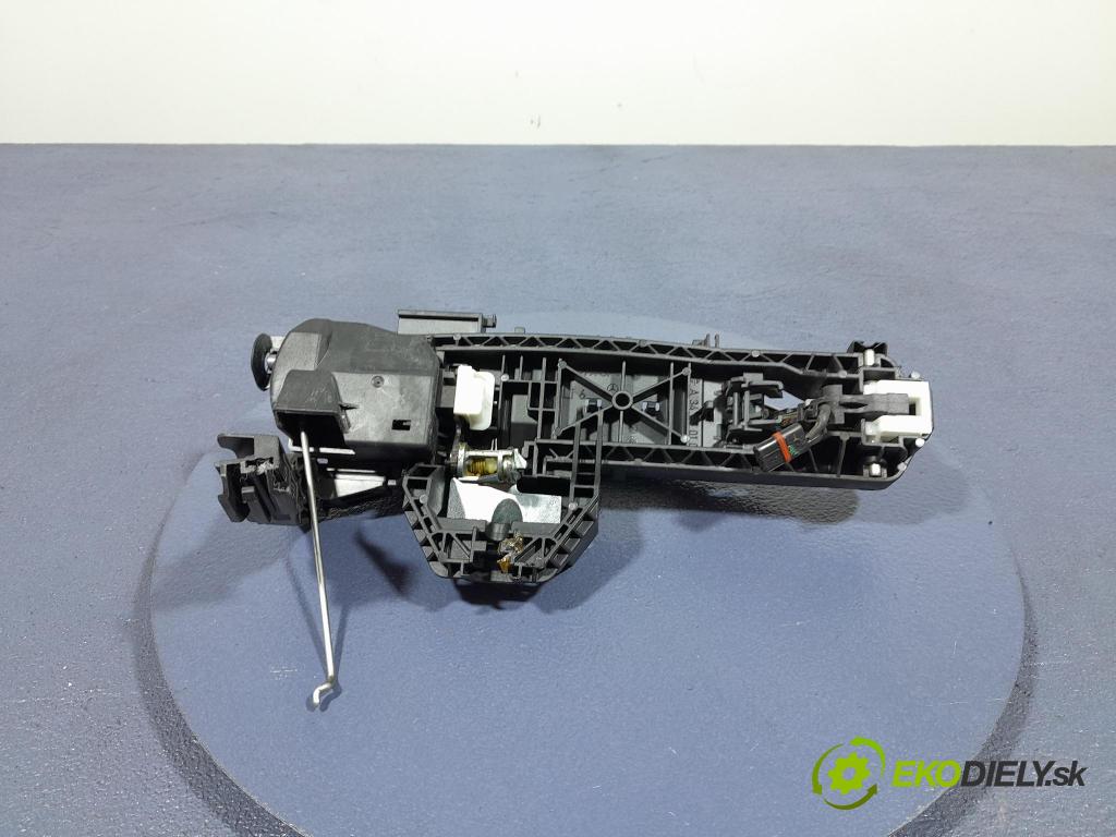 Mercedes GL 2014 rukoväť Predné ľavá A2047602334