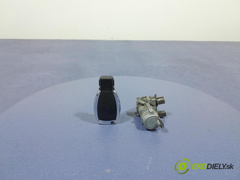 Mercedes GL 2014 Spínač zapaľovania: 2701A-DC12A