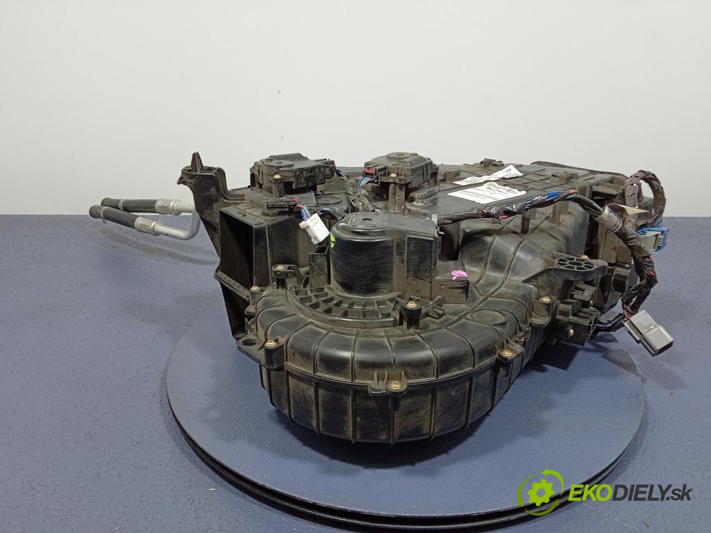 Chrysler Pacifica 2017 radiator P68342100AB