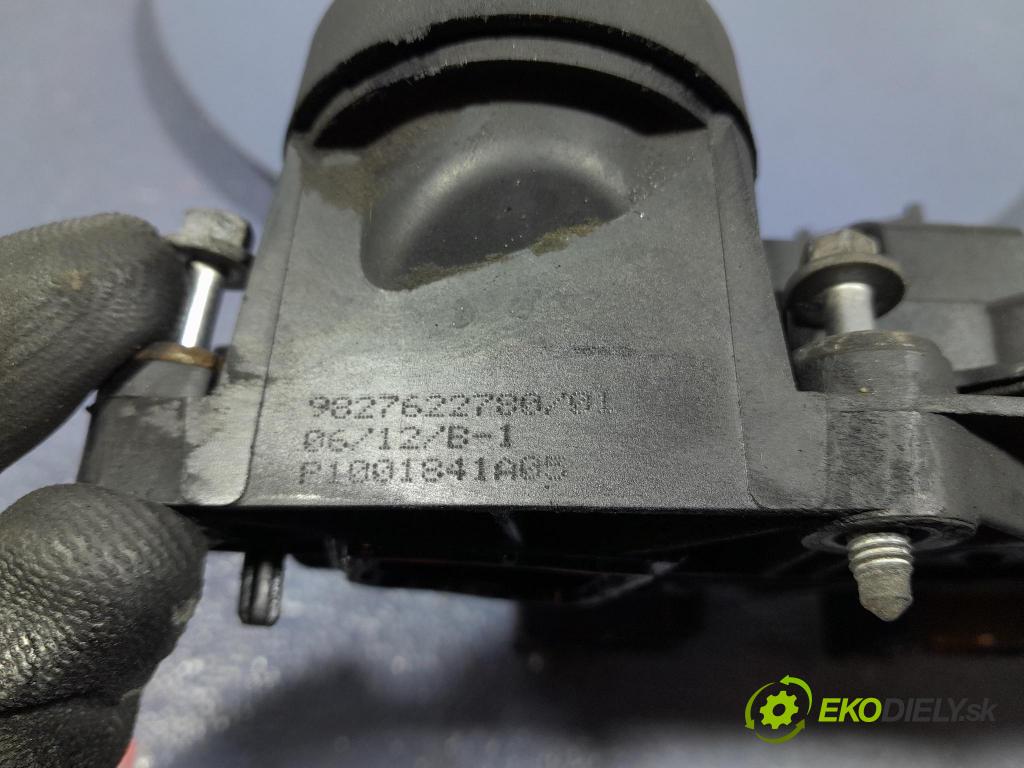 Opel Combo 2023 kryt Ventily: P1001845