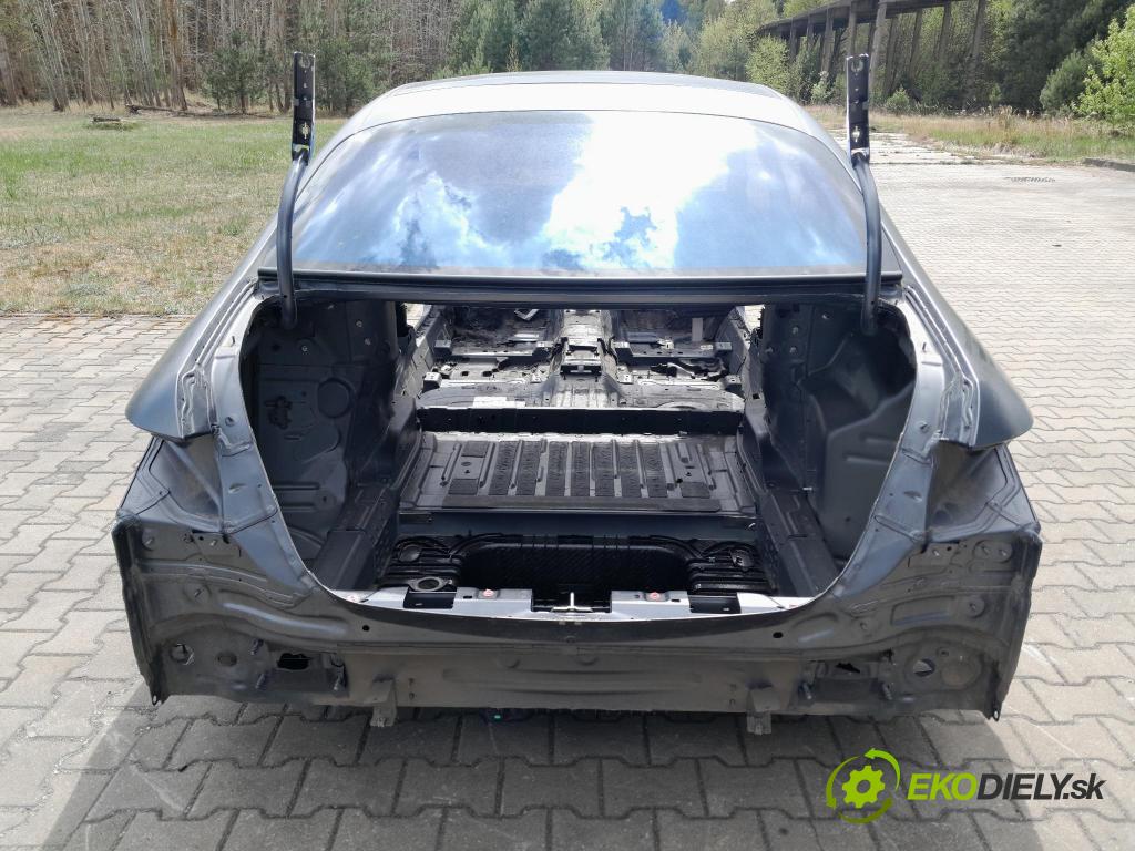 Mercedes S-klasa 0 zad