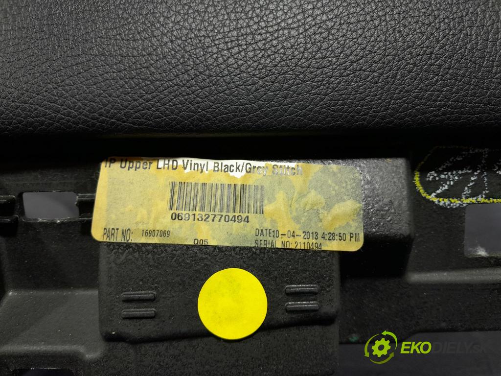 Mercedes GL 2014 kokpit,pristrojová doska