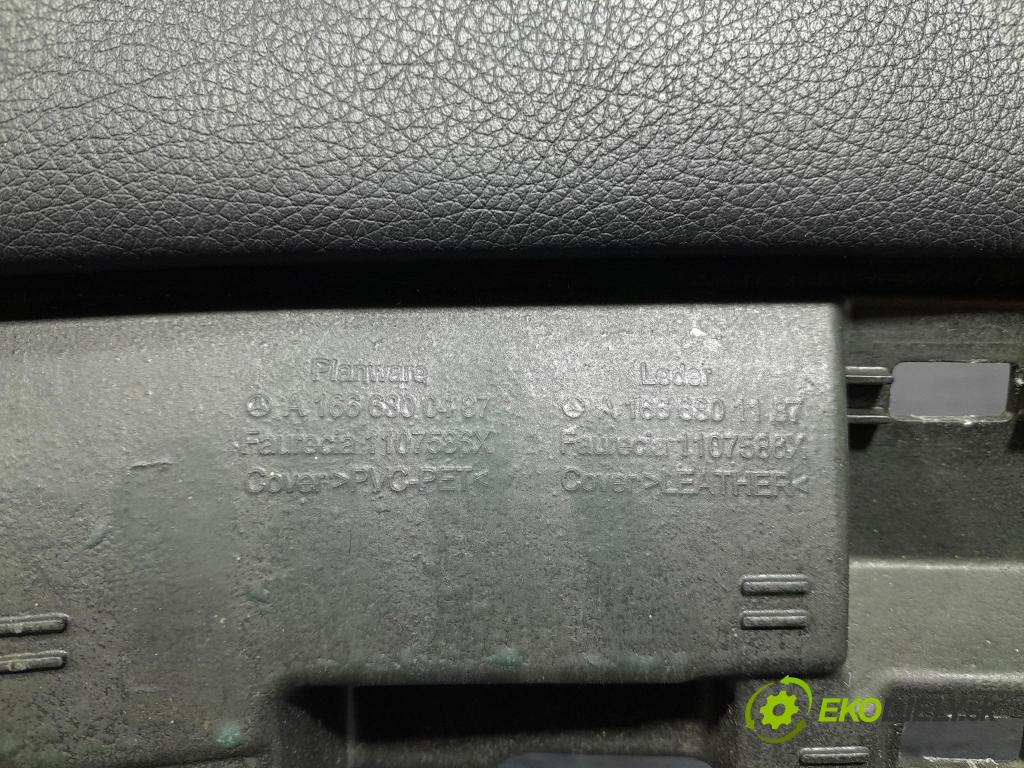 Mercedes GL 2014 kokpit,pristrojová doska