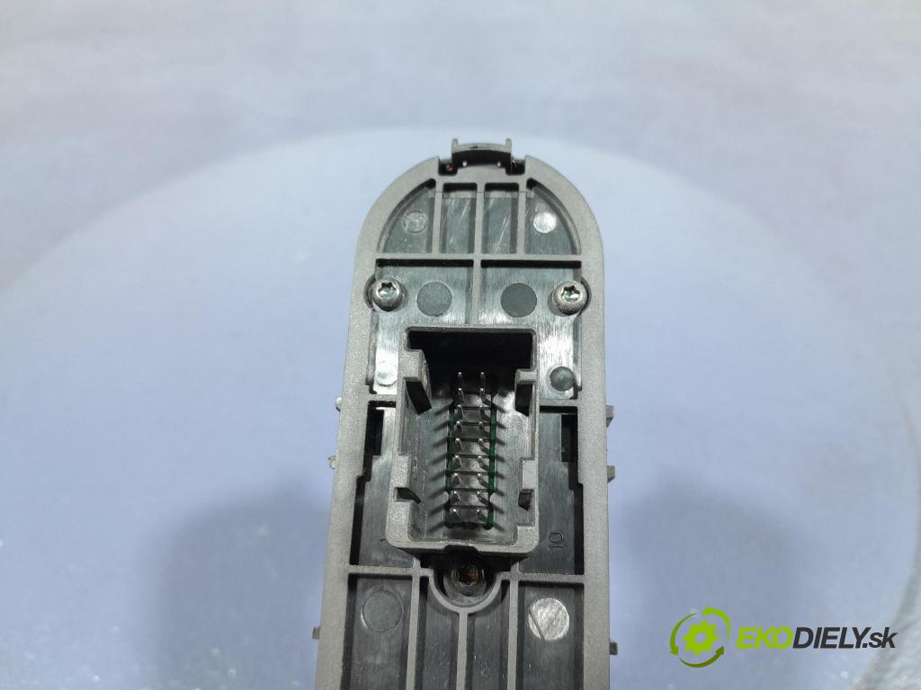 Alfa romeo 159 2007 prepínač Okná: 