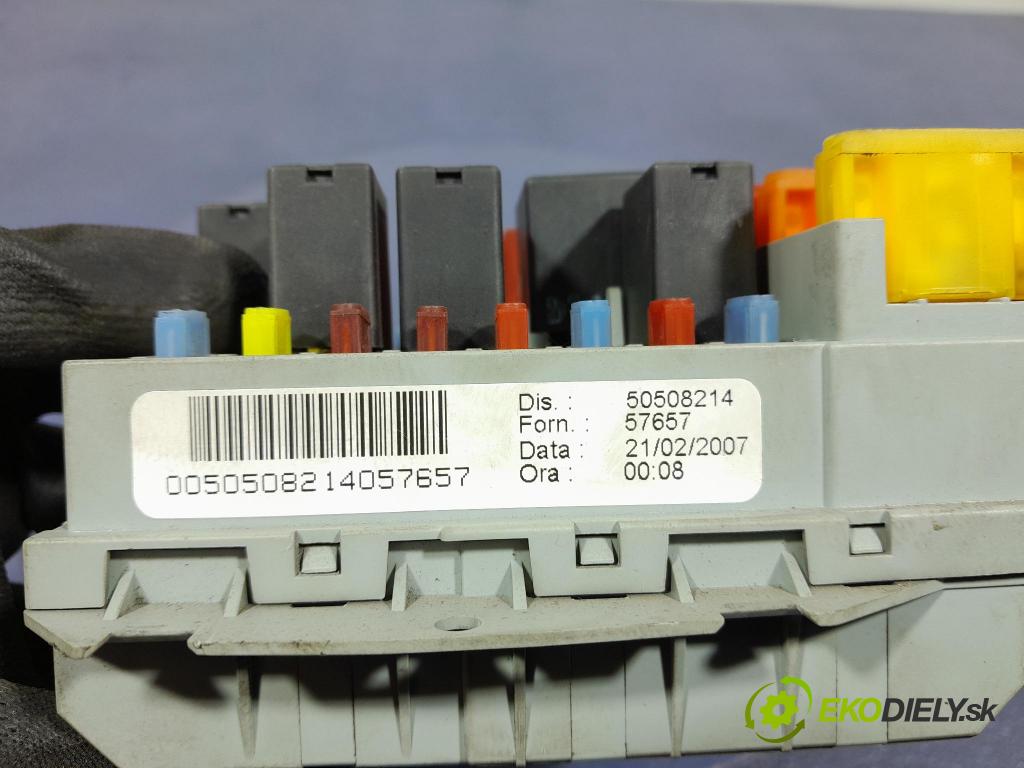 Alfa romeo 159 2007 skrinka Poistky: 50508214