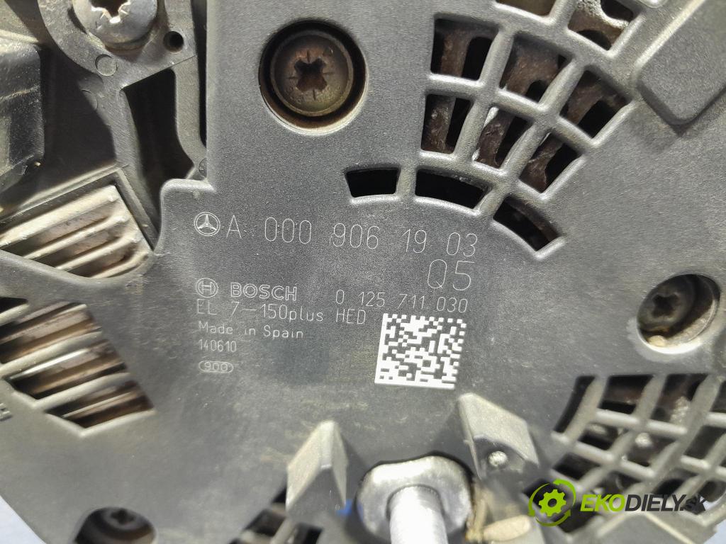 Mercedes A-klasa 2014 Alternator A0009061903