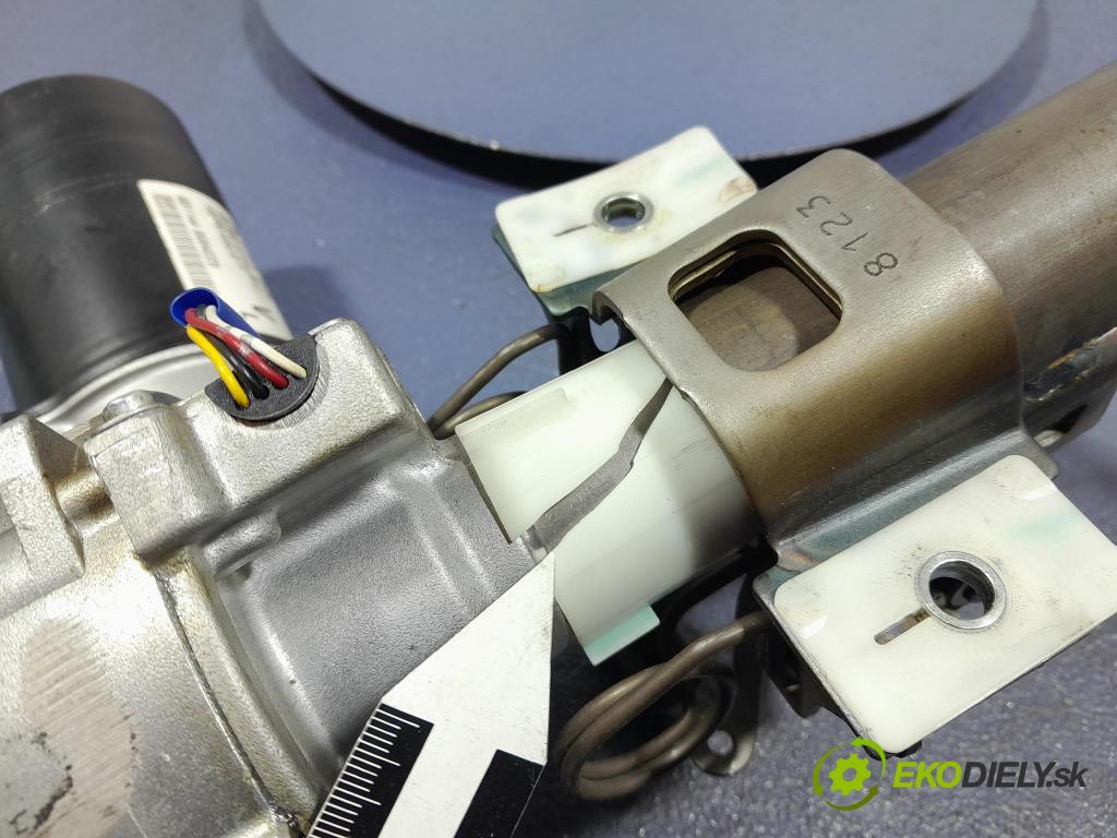 Toyota Avensis 2008 Stĺpik volant x 45200-05472