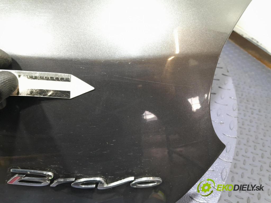 Fiat Bravo 2008 zadna dveře kufra: kufra: