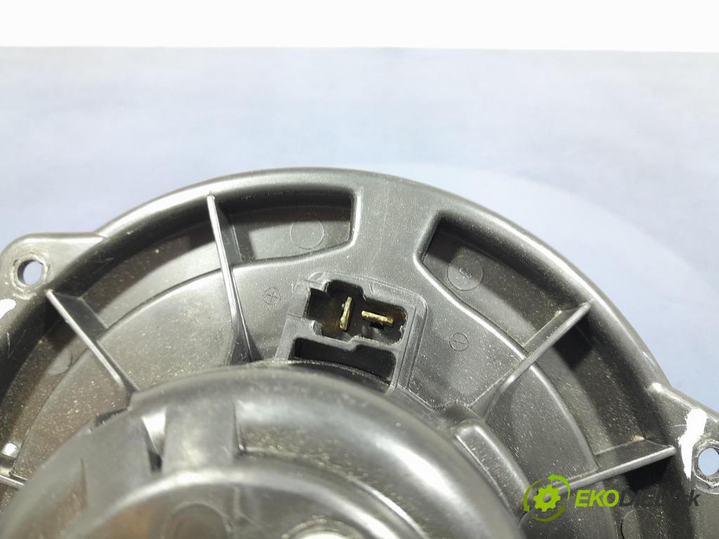 Toyota Avensis 2008 ventilátor Vzduch: MF016070-0610