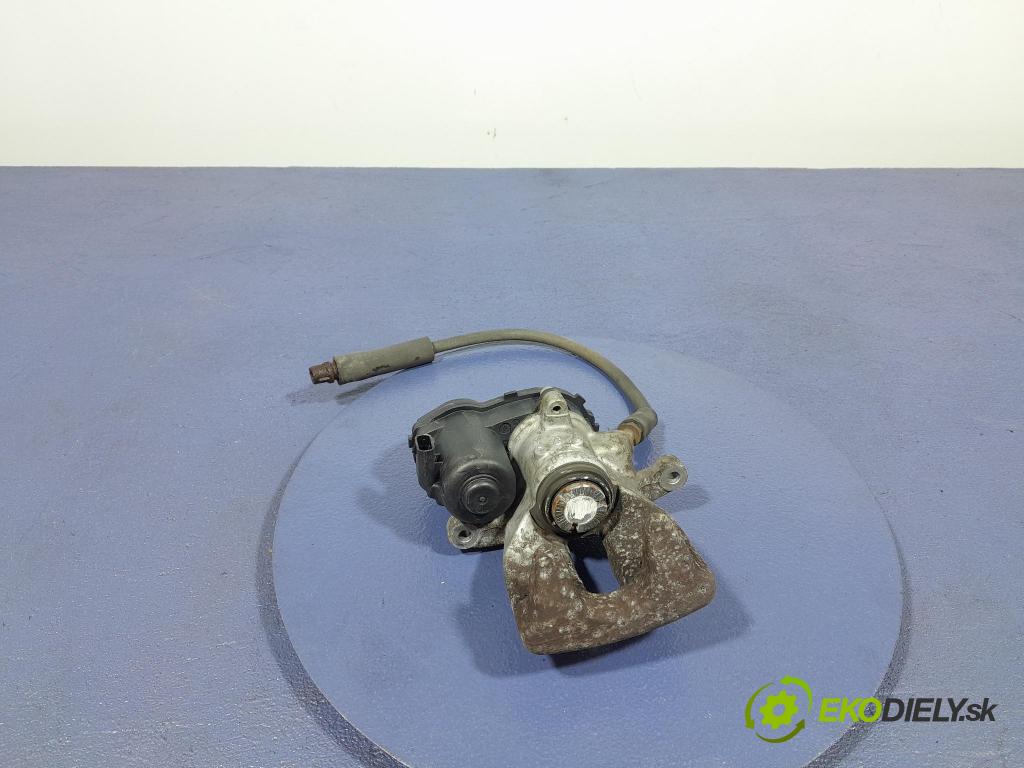 Mercedes A-klasa 2014 brzdič brzdový zad v pravo: A2464232298