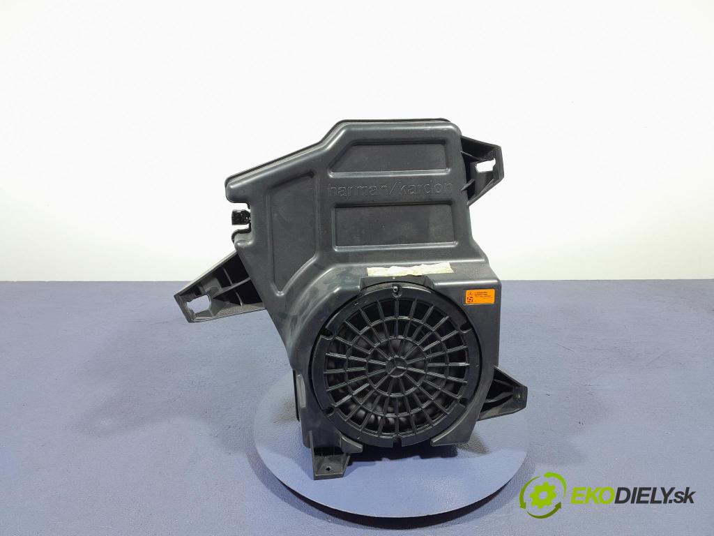 Mercedes GL 2014 Reproduktor / Subwoofer: A1668202802