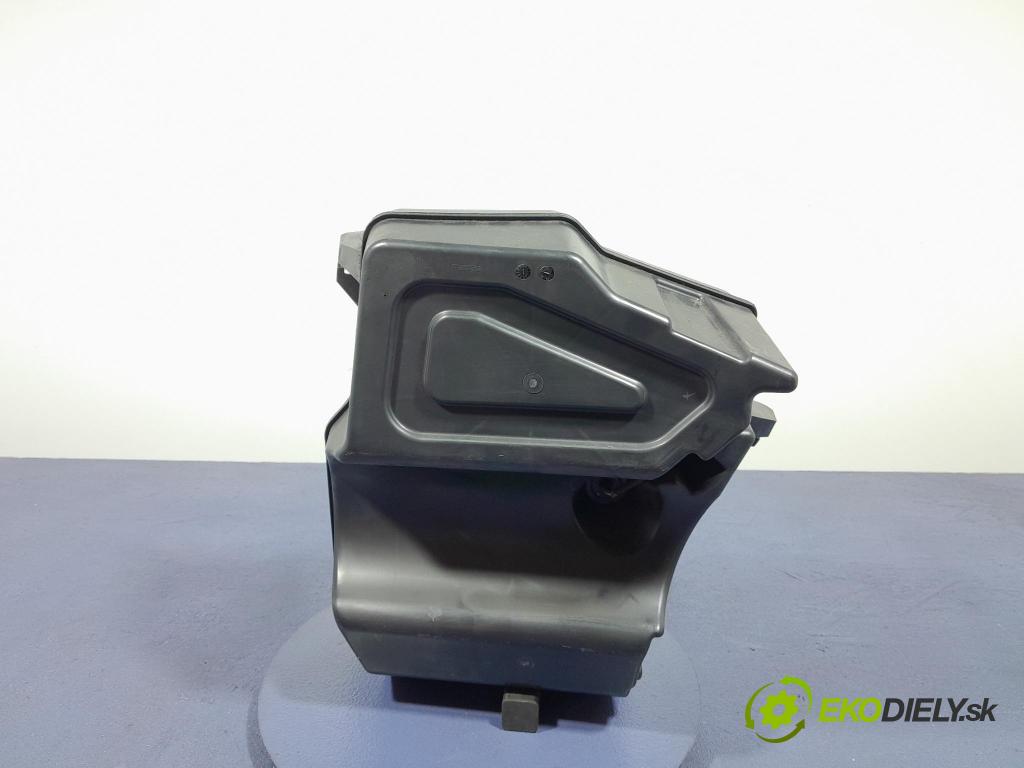 Mercedes GL 2014 Reproduktor / Subwoofer: A1668202802