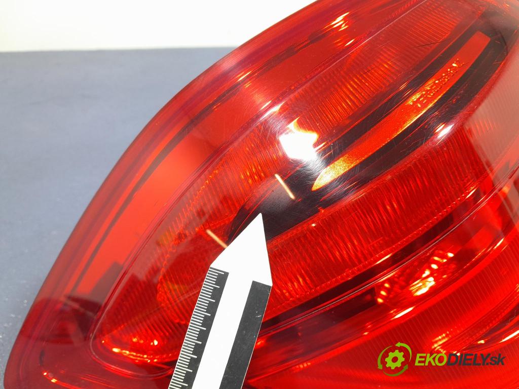 Mercedes GL 2014 svetlo / reflektor zad ľavá Vonkajsia: A1669067501