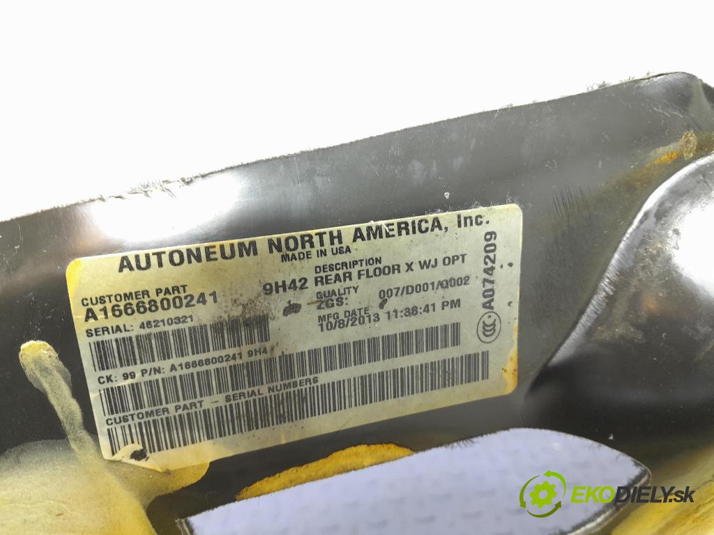 Mercedes GL 2014 koberec do auta A1666800241
