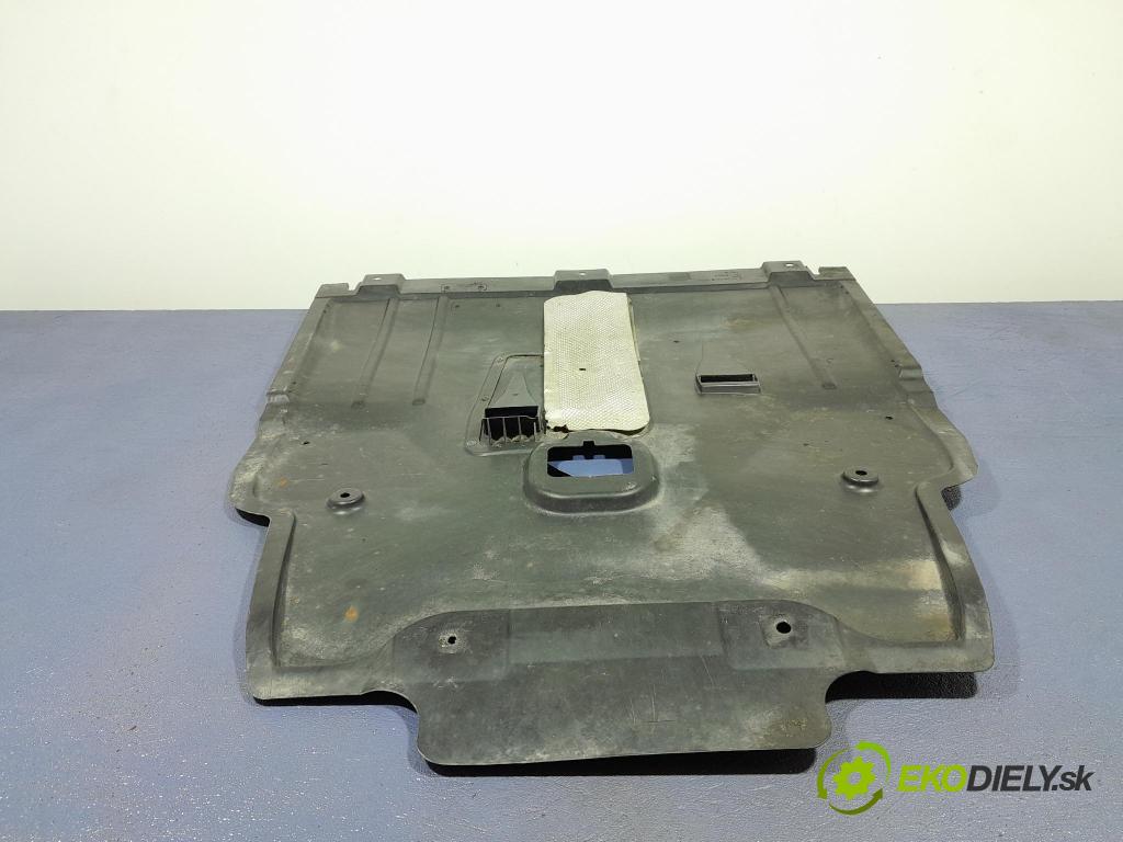 Mercedes A-klasa 2014 kryt Plast: podvozek: A2465200123