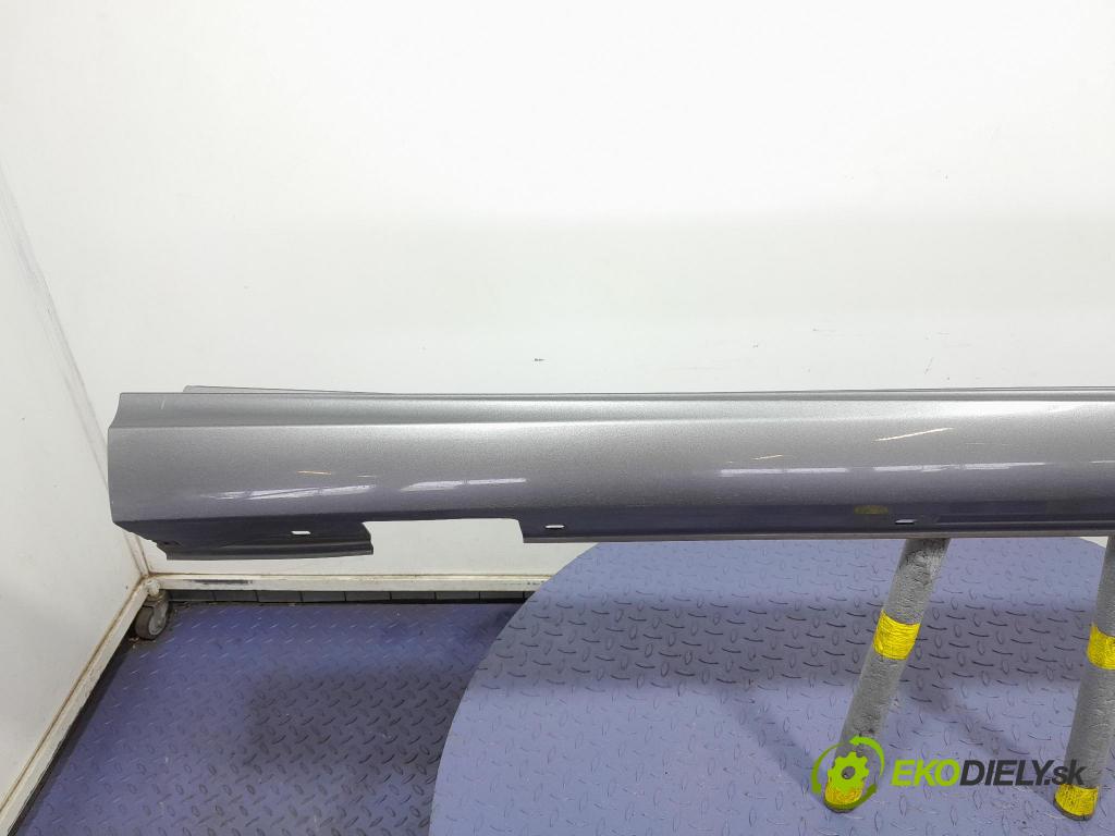 Mercedes A-klasa 2014 lišta Práh: A2466901440