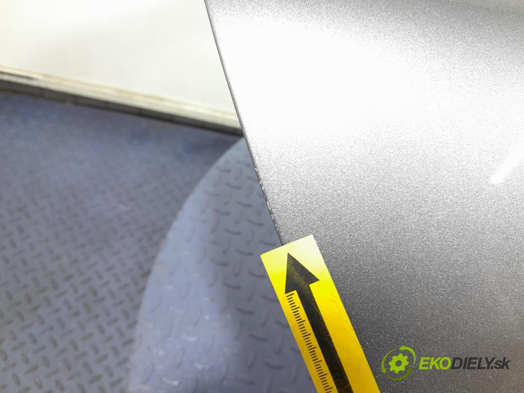 Mercedes A-klasa 2014 dvere zad pravé