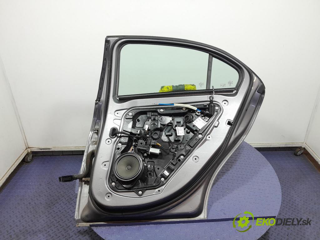 Mercedes A-klasa 2014 dvere zad pravé 