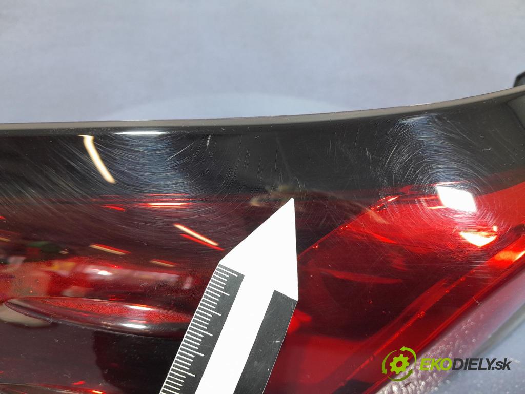 Toyota Corolla 2024 svetlo / reflektor zad ľavá Vonkajsia: 81560-02D12
