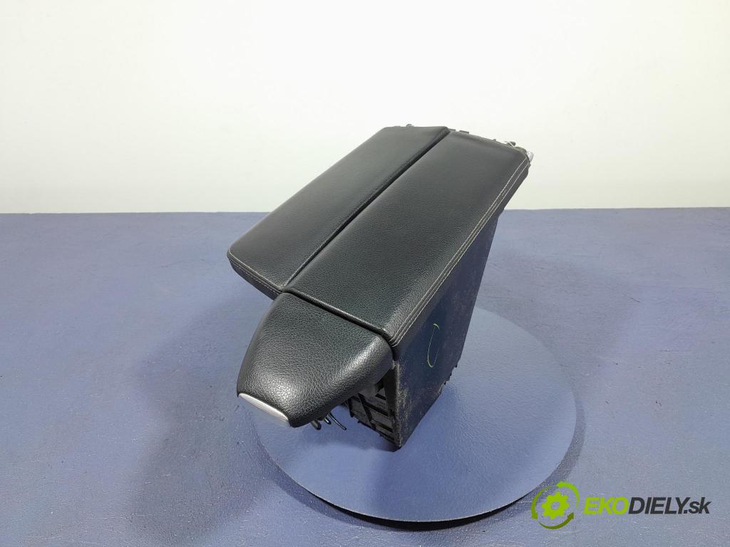 Mercedes GL 2014 operadlo A1666800819