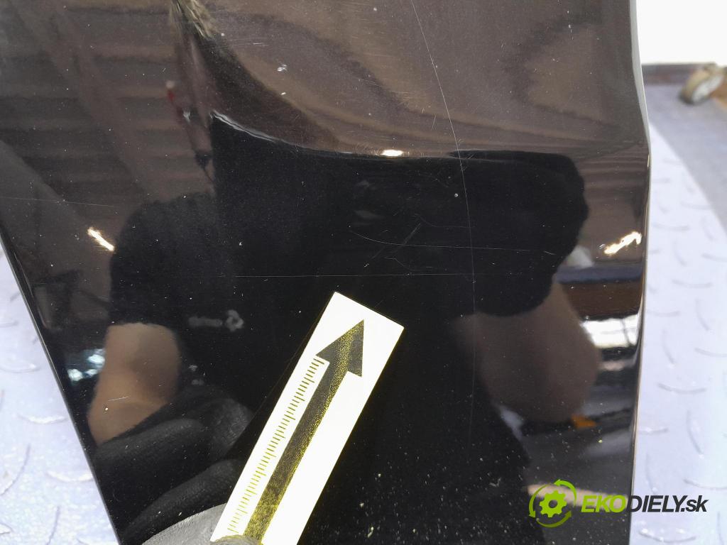 Mercedes GL 2014 blatník Predné Vľavo: