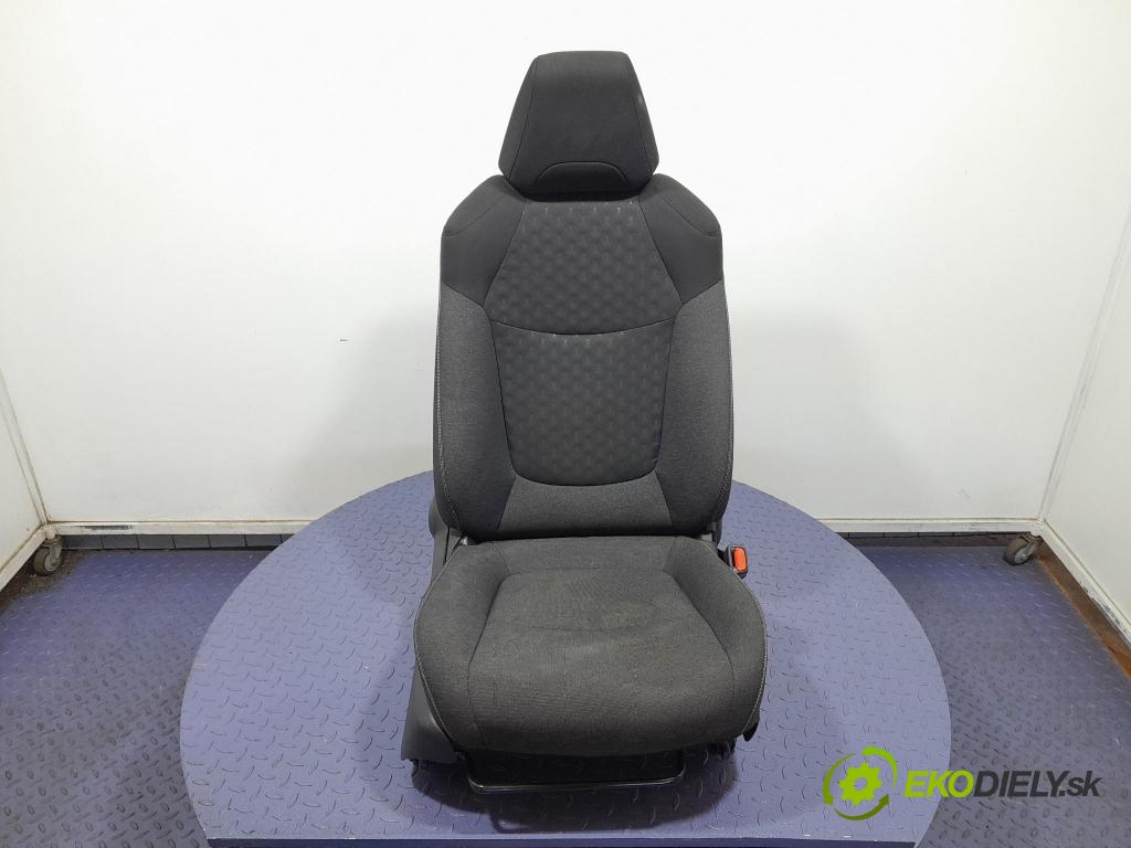 Toyota Corolla 2024 Sedačka spolujazdca