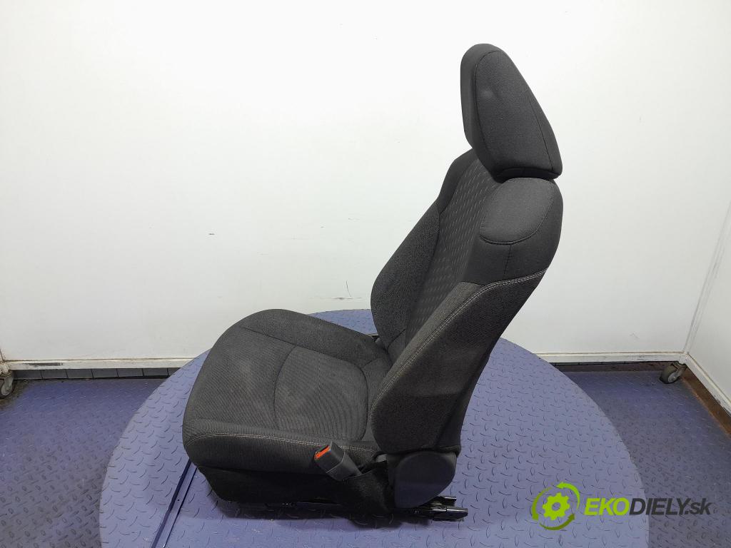 Toyota Corolla 2024 Sedačka spolujazdca