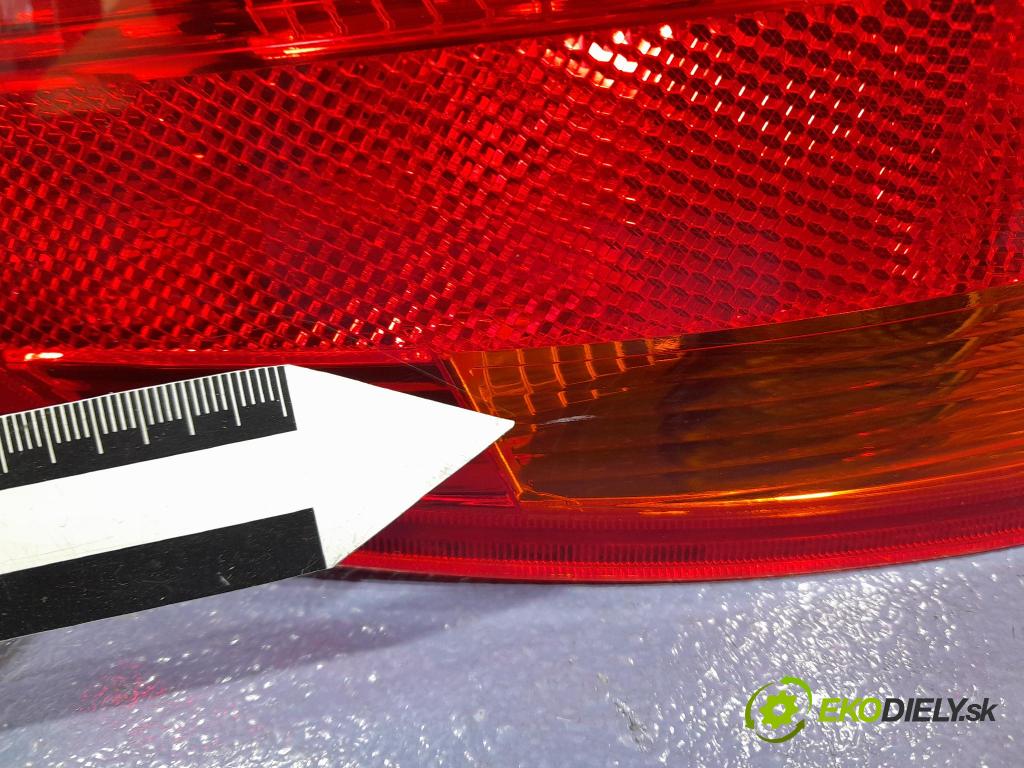 Audi A3 2007 svetlo / reflektor zad ľavá Vonkajsia: 8P4945095C