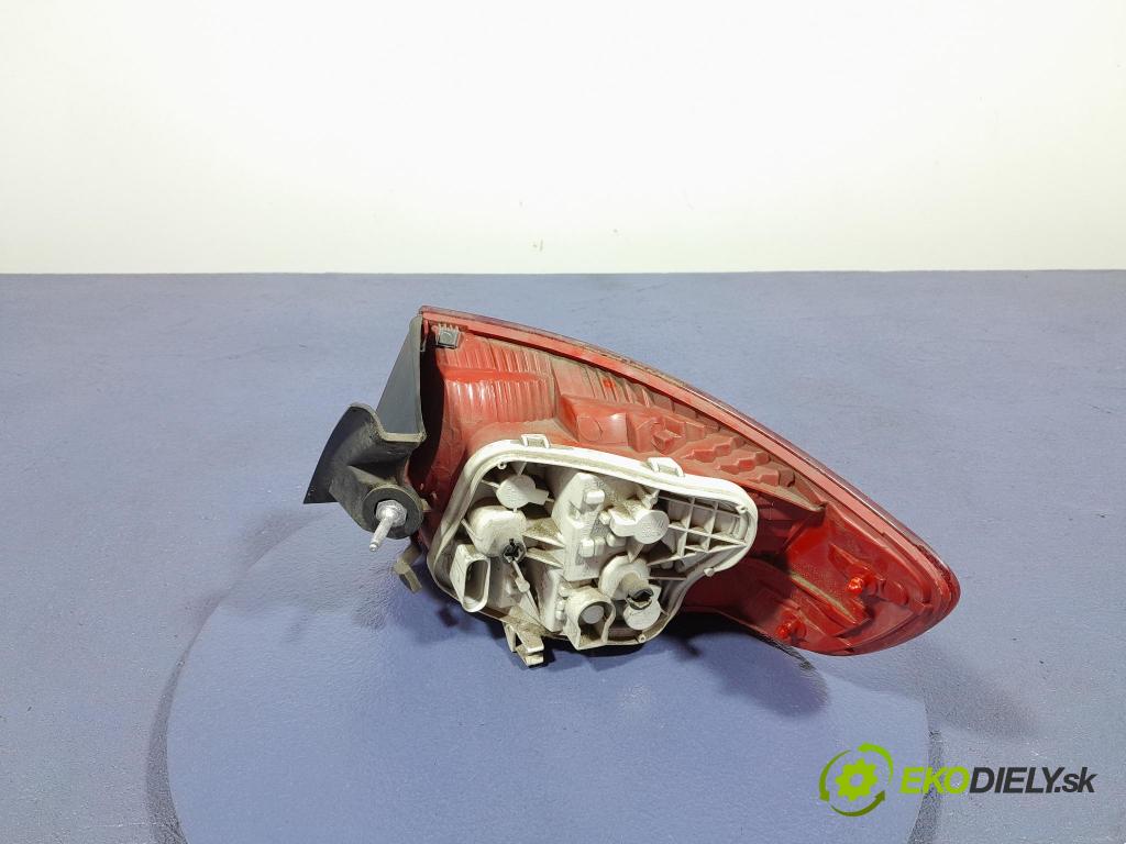 Audi A3 2007 svetlo / reflektor zad ľavá Vonkajsia: 8P4945095C