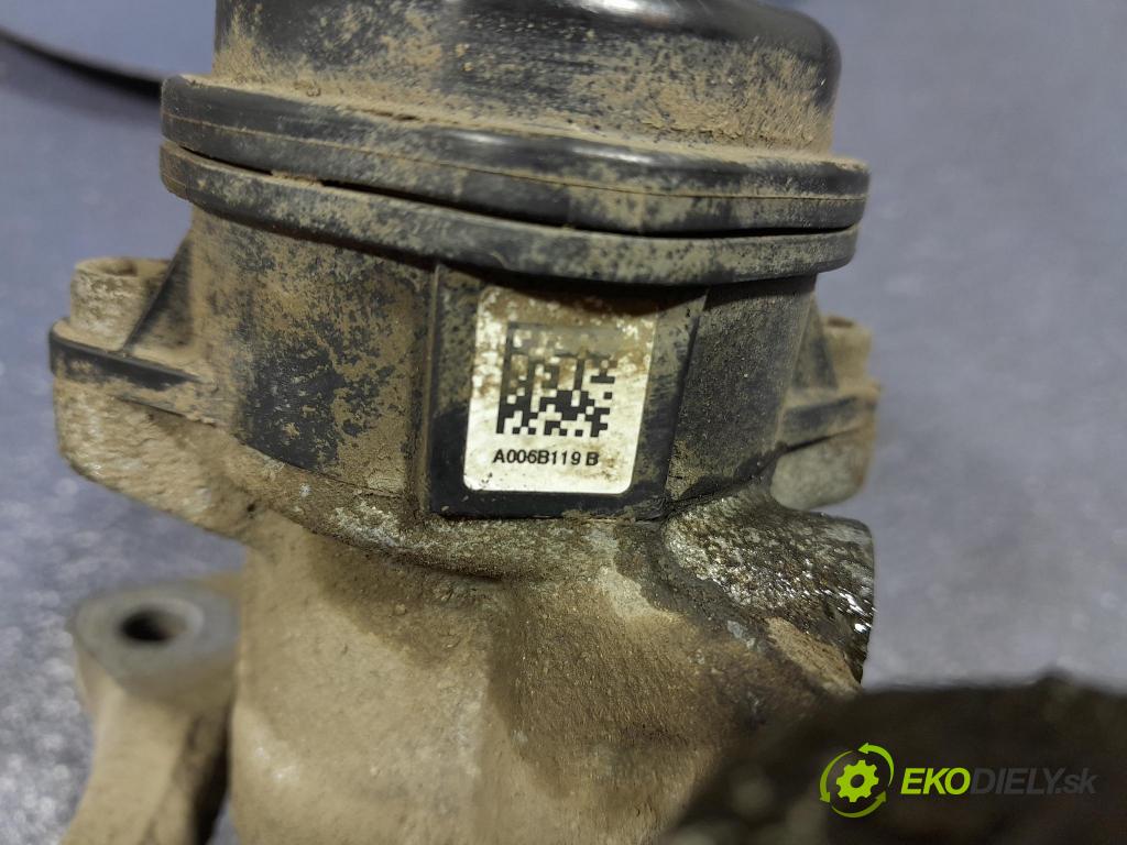 Toyota Corolla 2024 brzdič brzdový zad v pravo: 