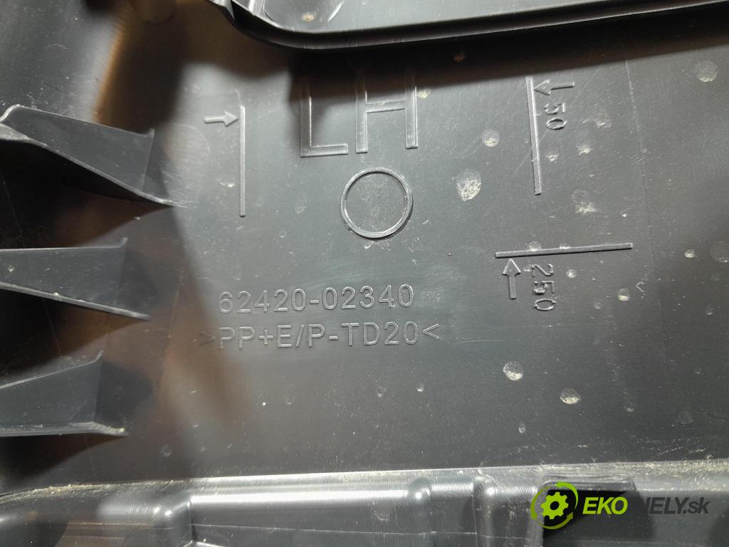 Toyota Corolla 2024 kryt Plast: Interiéry: 62414-02370