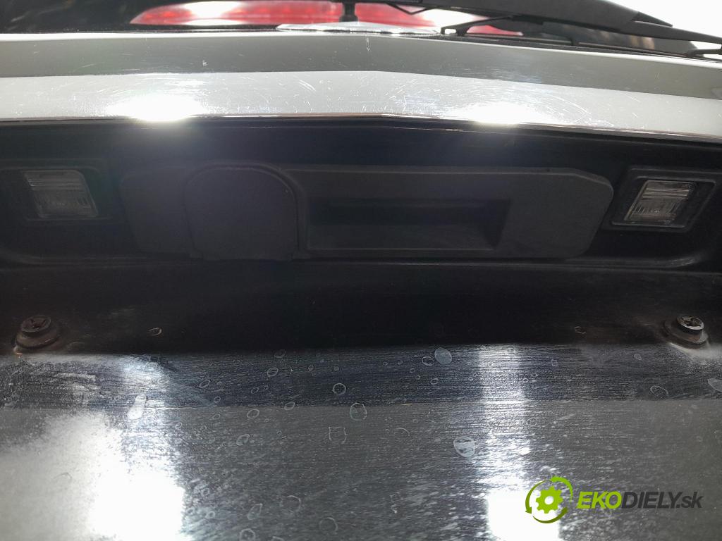 Mercedes GL 2014 zadna dveře kufra: kufra: