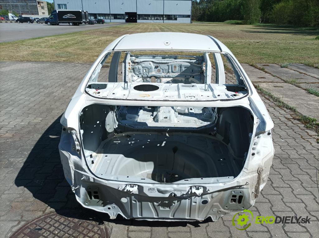 Toyota Corolla 2024 zad
