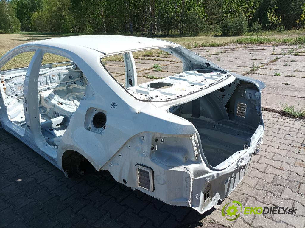 Toyota Corolla 2024 zad