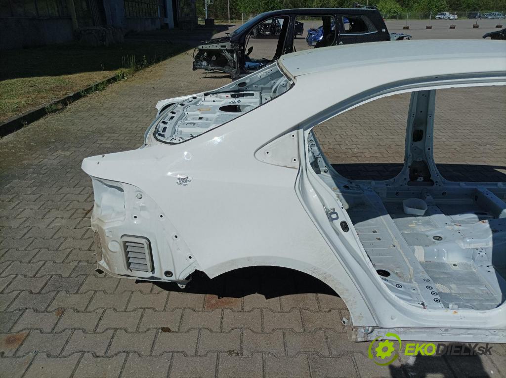 Toyota Corolla 2024 zad