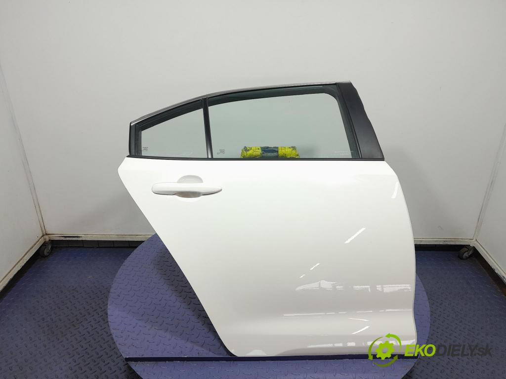 Toyota Corolla 2024 dvere zad pravé