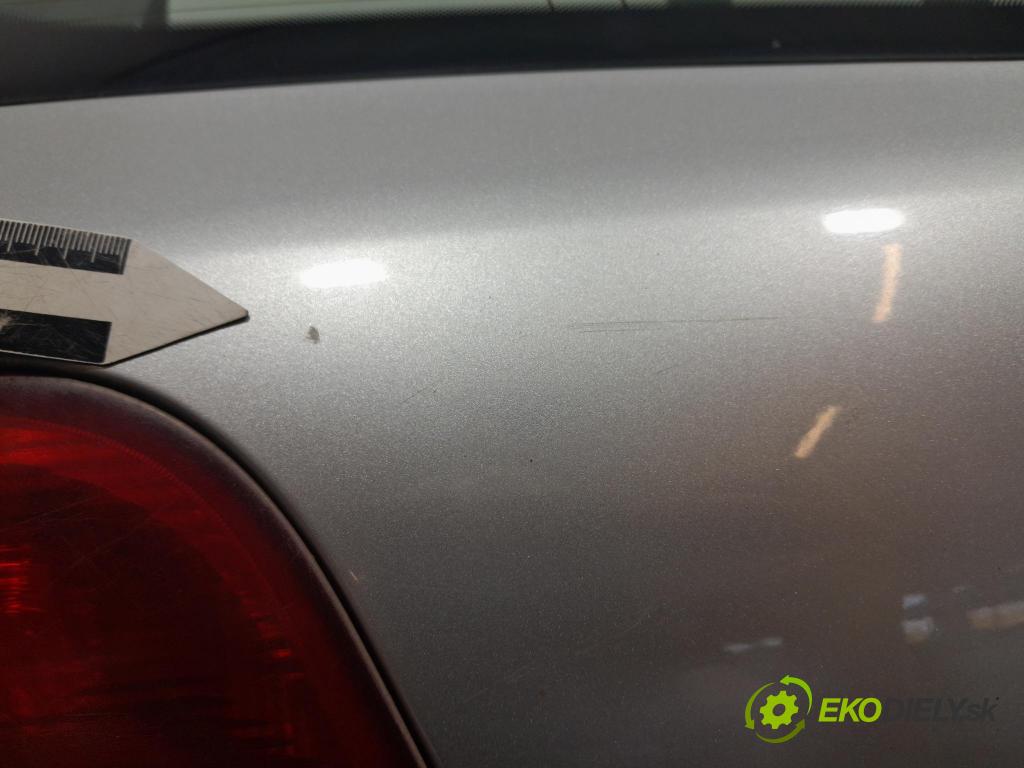 Audi A3 2007 zadna dveře kufra: kufra:
