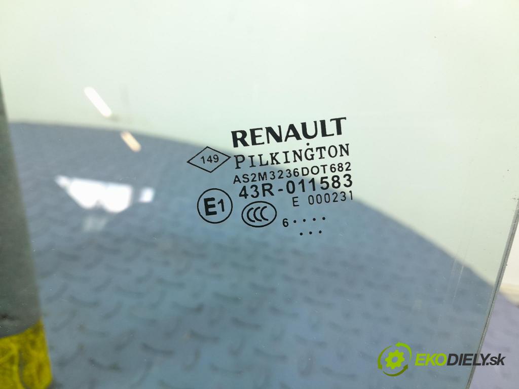 Renault Captur 2016 sklo dvere Predné ľavá