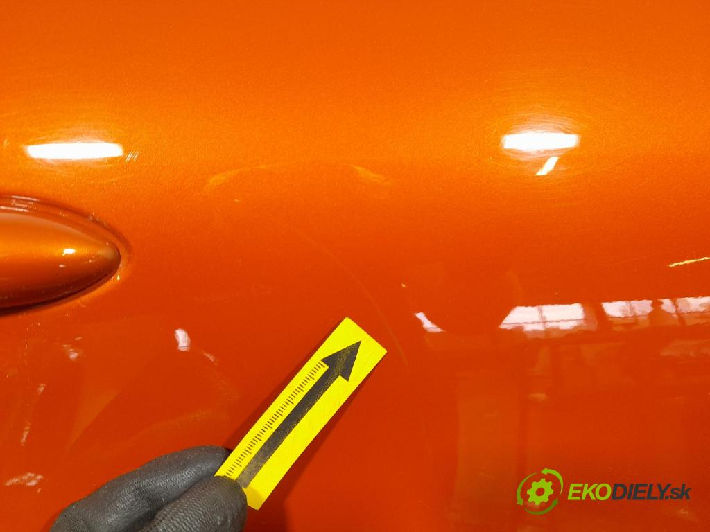 Renault Captur 2016 dvere zad pravé