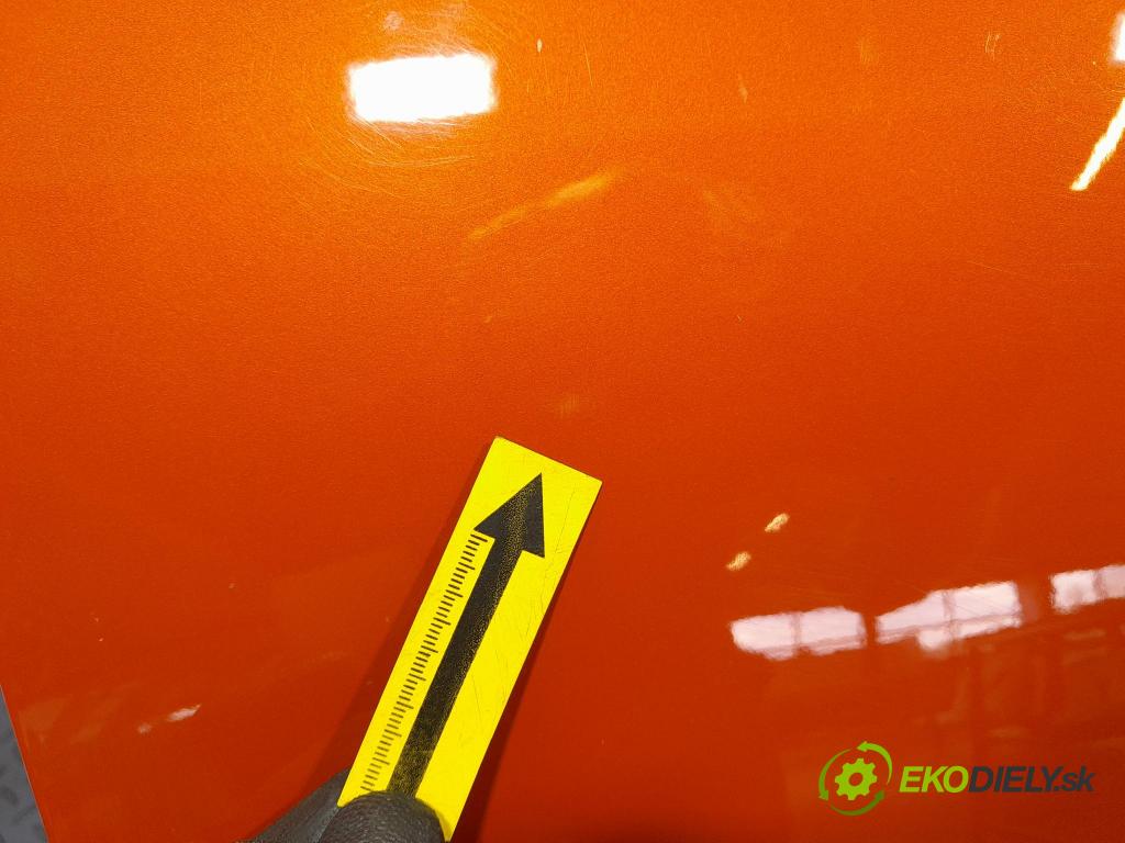 Renault Captur 2016 dvere Predné Vľavo: