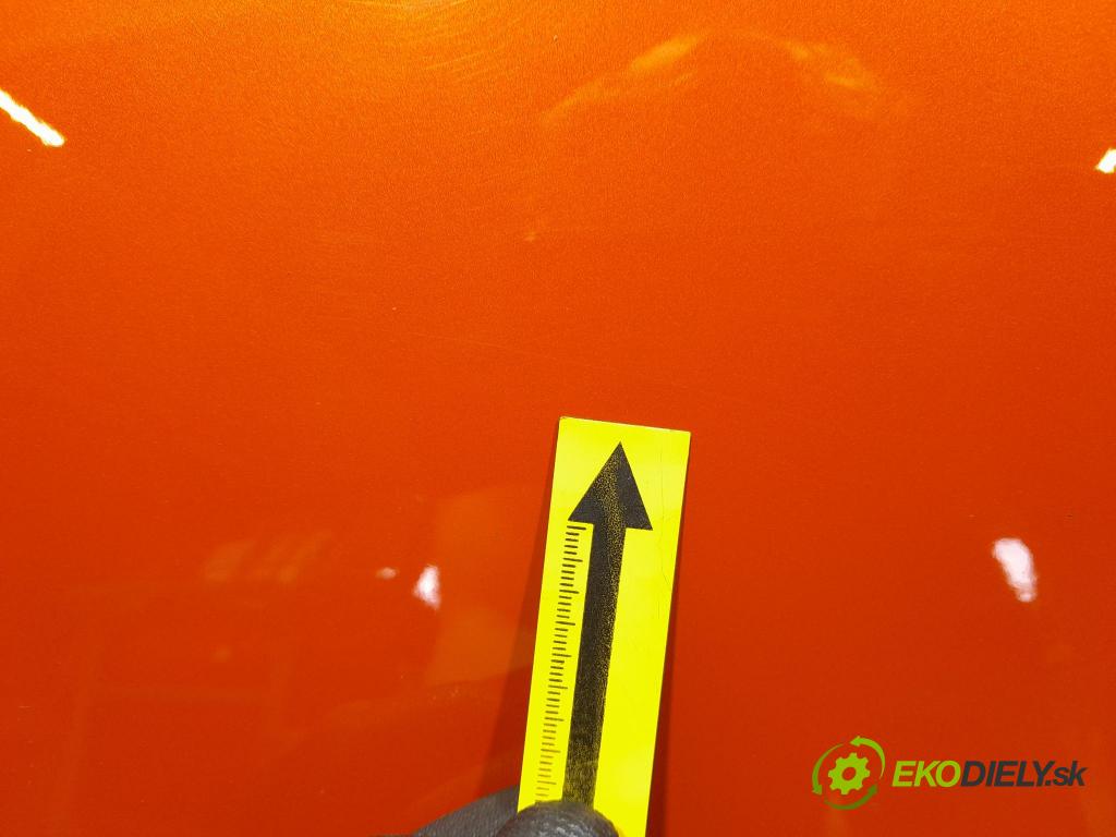 Renault Captur 2016 dvere Predné Vľavo: