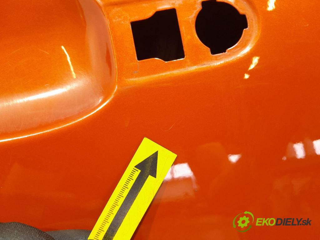 Renault Captur 2016 dvere Predné Vľavo: