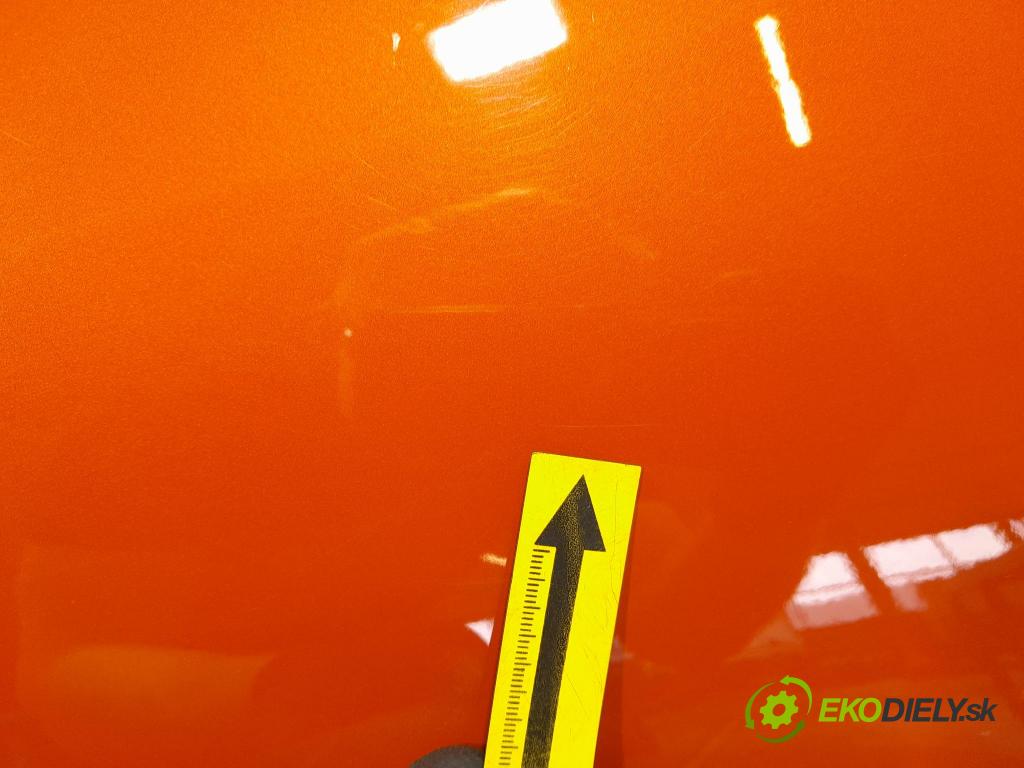 Renault Captur 2016 dvere Predné pravé